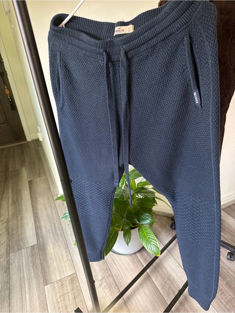 Hollister Men's Dark Navy Textured Knit Joggers